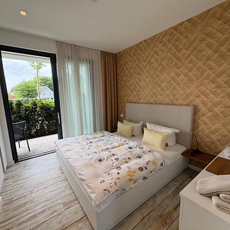 4 Apartment