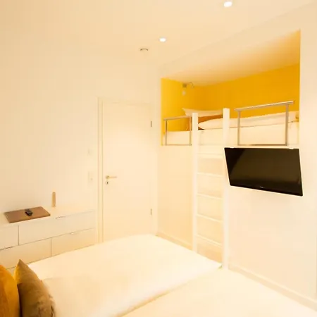 4 Apartamento *